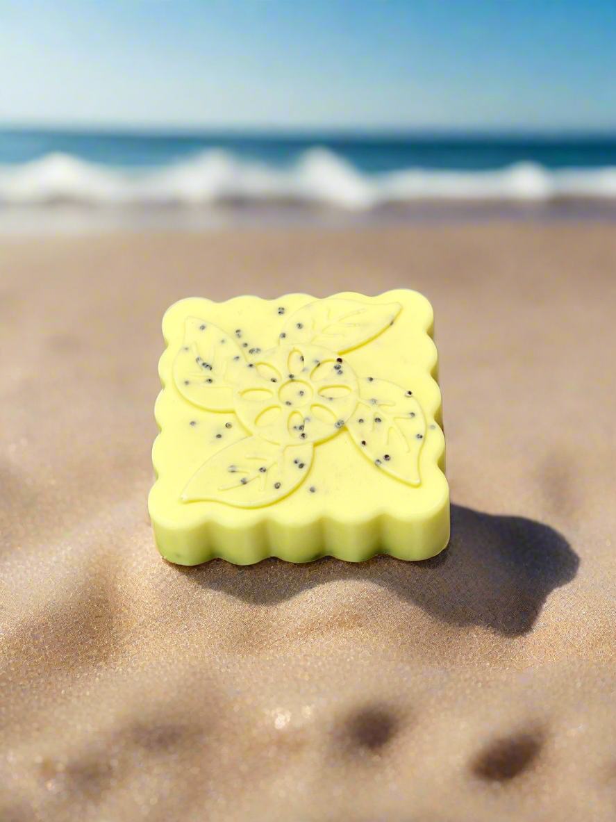 Lemon Poppy Seeds Soap/ Kaolin Clay & Lemon Squares Scent