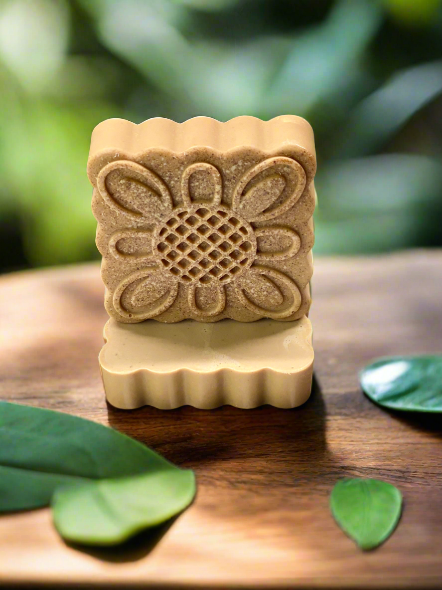 Honey Turmeric Soap/Vanilla, Lemongrass & Lavender