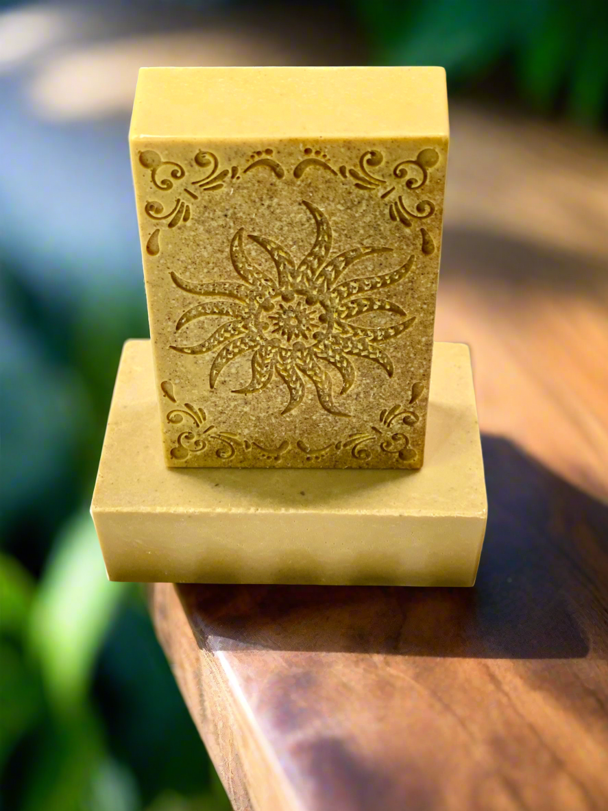 Honey Turmeric Soap/Vanilla, Lemongrass & Lavender
